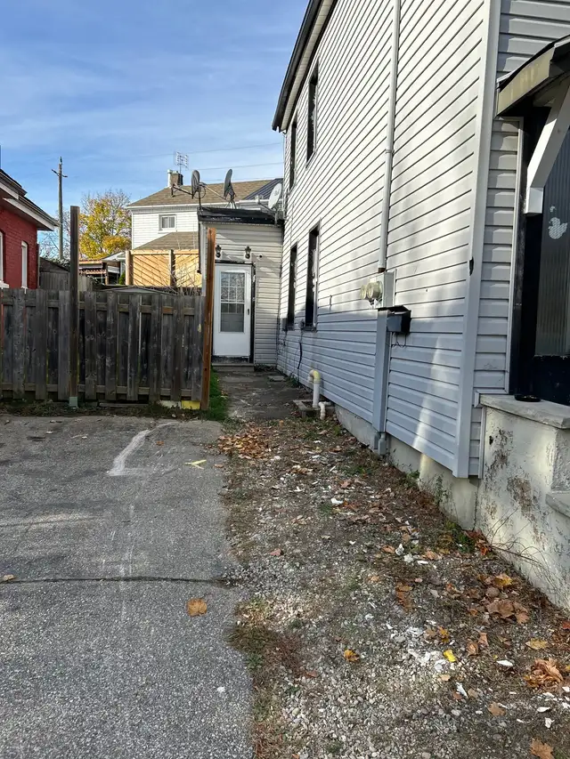 From $99 Garbage/Junk Removal Services!!!!!Same Day Pickup!!!!! in Other in City of Toronto - Image 3