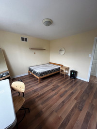 Summer Sublet - McMaster University Students Obly