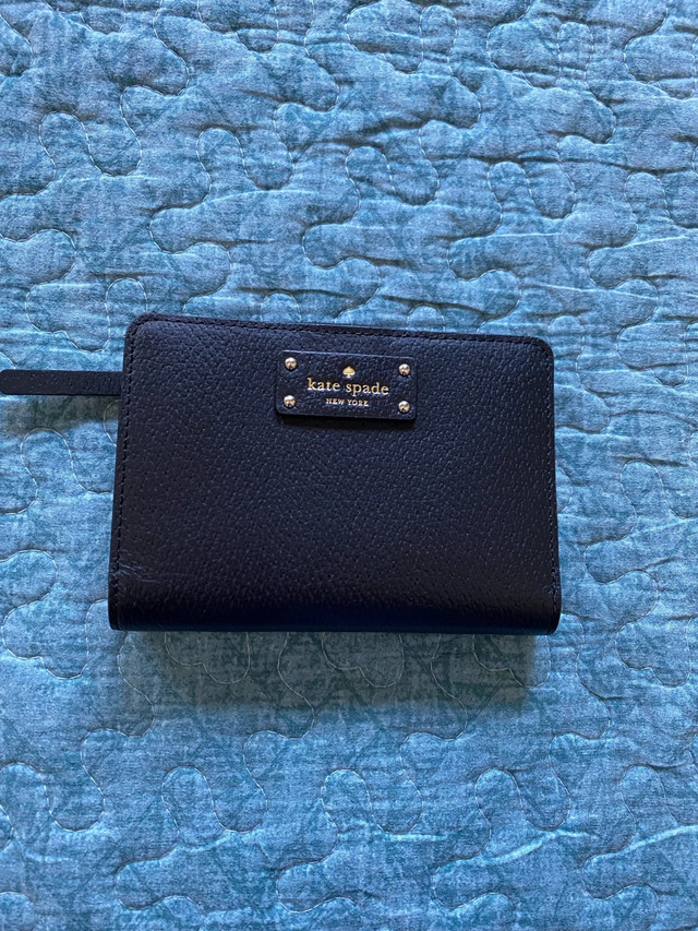 Kate Spade Crossbody Bag with Wallet  in Women's - Bags & Wallets in St. Catharines - Image 4