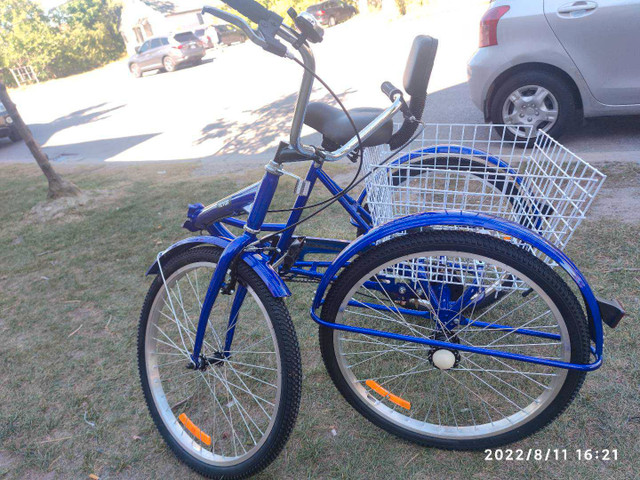 New trike folding bike for sale in Cruiser, Commuter & Hybrid in City of Toronto - Image 3