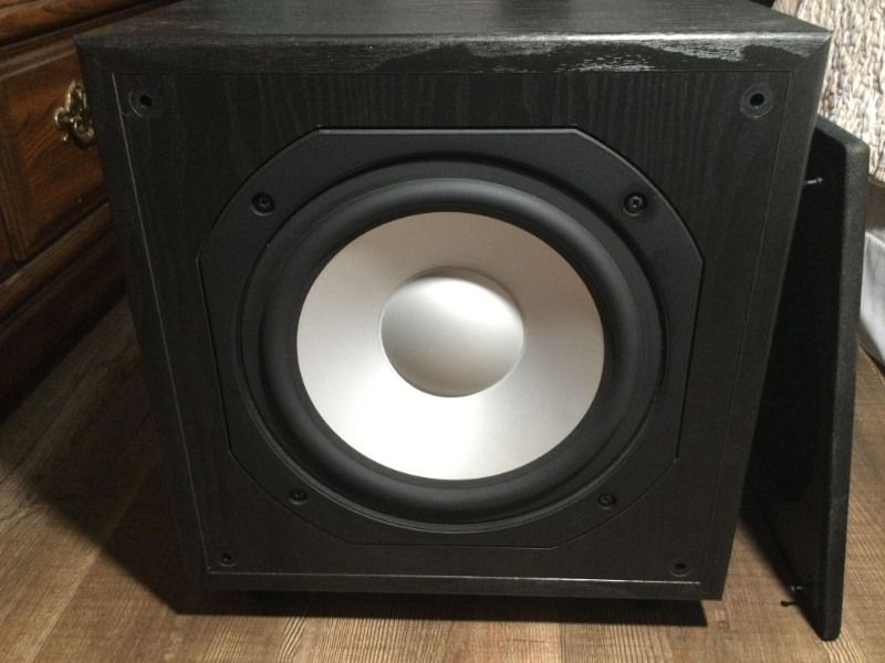 Monito Audio Subwoofer FB110 x 2 Speakers Hamilton Kijiji