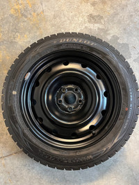 Set 4 - Dunlop Winter Maxx 205/55 R16 snow tires