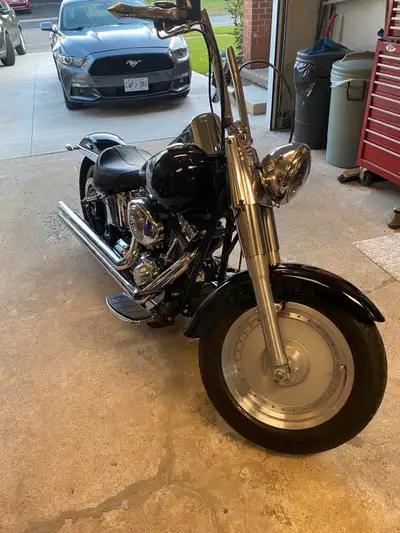 2004 Harley Fatboy 54000 kms Complete Synthetic Oil change and filters done beginning of the season....