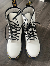 Bottes Dr Martens blanche 