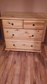 Pine Dresser (4 Drawers)