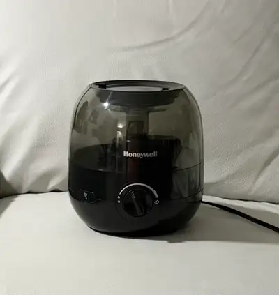 Honeywells Mini Mist Humidifier, View more