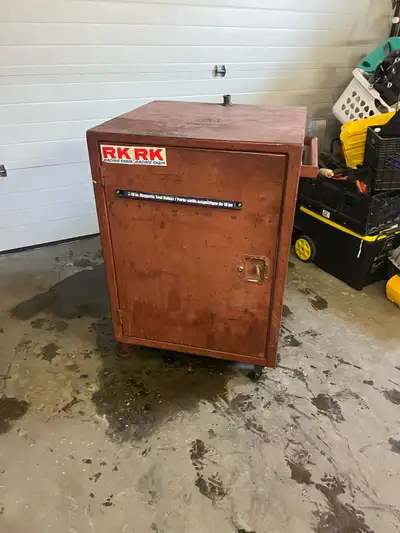 This used shop cabinet is ready to roll into your workspace, offering robust storage for your tools...