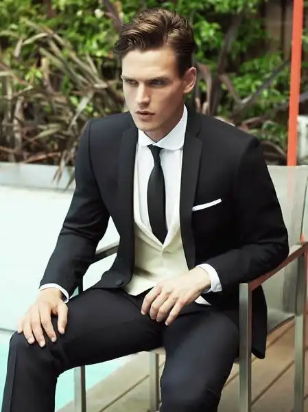 New Men's skinny dress ties for Sale $10 in Men's in Calgary - Image 3