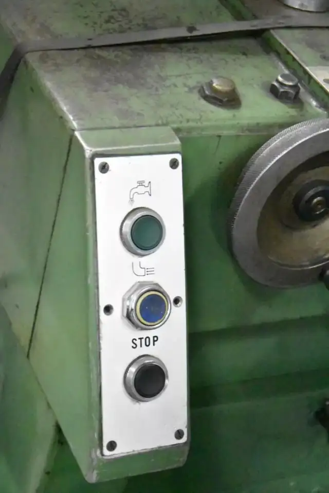 Rectifieuse Jakobsen surface grinder in Other in Drummondville - Image 7