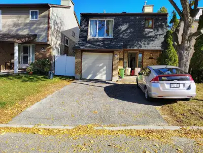 MOVE-IN TODAY....HUGE MASTER BEDROOM (PRIVATE WASHROOM) . . MOVE-IN NOV. 1st to APRIL 30, 2026 (six...