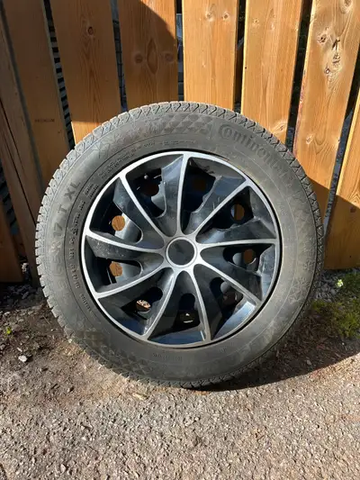Set of 4 Continental VikingContact 7 winter tires, size 215/65R17 103T XL, mounted on 17-inch steel...