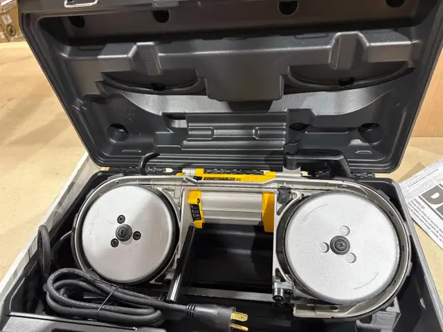 DeWalt Portable Band Saw Deep Cut577851615190067201