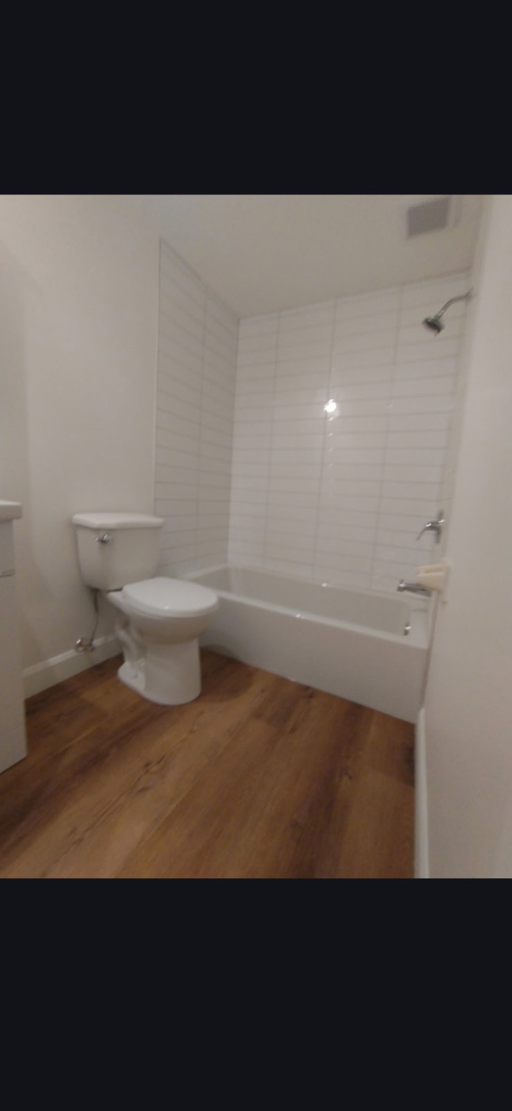 1ER SEPTEMBRE, CHARLESBOURG, 3 1/2 RÉNOVÉ À 849$ CHAUFFÉ, EAU CH — photo 2