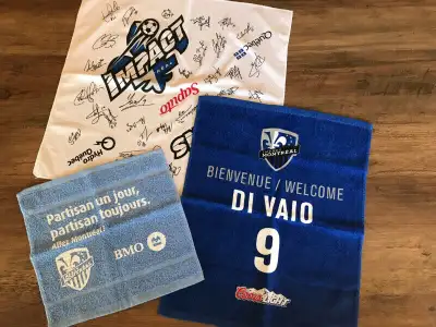 Différents trucs de l'Impact de Montréal, View more