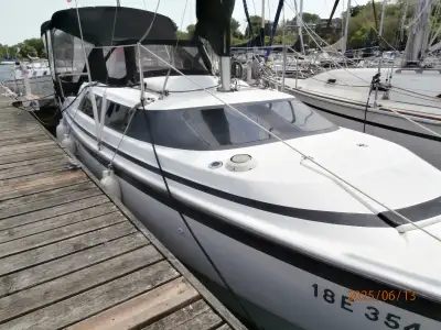 Ready to Sail Mac X 97 50 HP 4 wheel trailer roller furling, 2 burner stove Holding tank & porta pot...