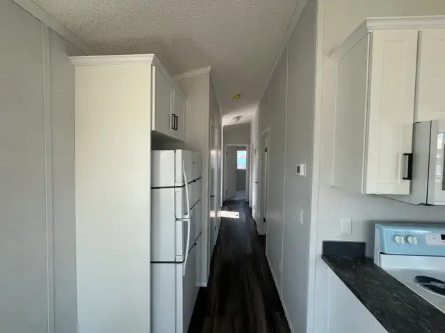 ALL SEASON LAKE HOUSE ARC-LH14 'WOLF CREEK' in Houses for Sale in Regina - Image 7