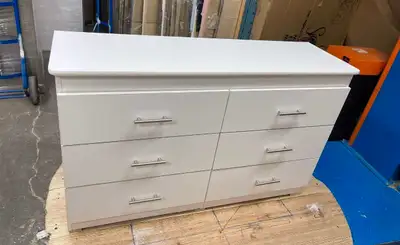 Modern New 6 Drawer Chest – Canada-Wide Shipping, View more