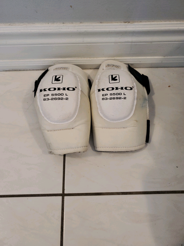 Various Brand Name Hockey Equipment. in Hockey in City of Toronto - Image 10