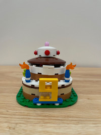 Lego Seasonal Set: Birthday Cake Table Decoration #40153