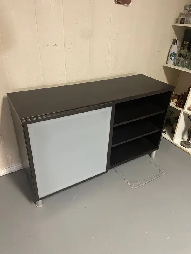 Common Area Display & Storage Cabinet  in Bookcases & Shelving Units in Kitchener / Waterloo - Image 2