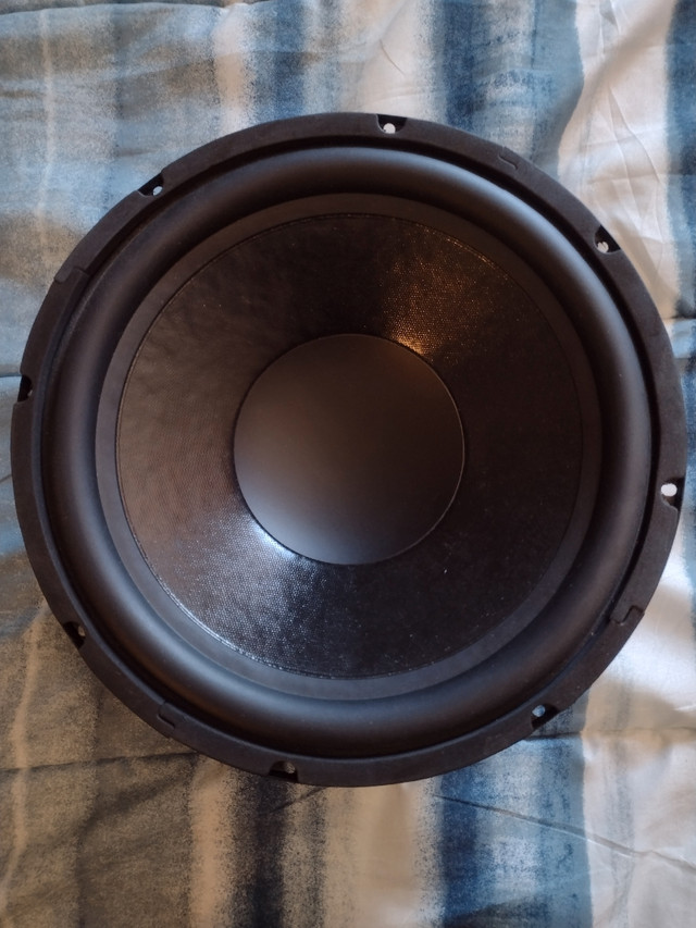 Nice 12" Subwoofer  in Speakers in North Bay - Image 2