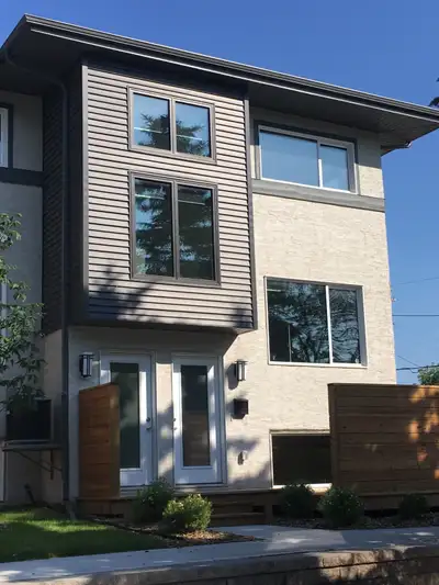 Premium Studio Townhome in South Osborne for Rent!