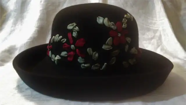 Fancy Hats - Bowler, Beret, Newsboy62863280824194122