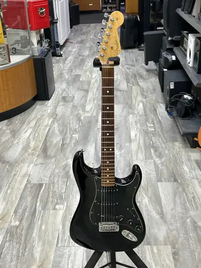 Fender Stratocaster 2005 USA, View more