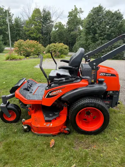 Kubota ZD1211 Zero Turn Mower, View more
