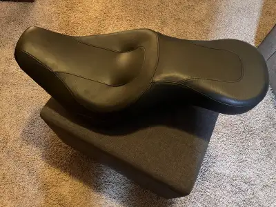 2021 Harley Davidson Softail seats … they are from my softail slim, but should fit the softail stand...