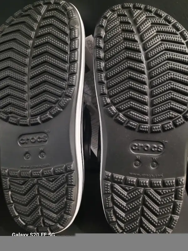 Shoes for Sale in Women's - Shoes in Oshawa / Durham Region - Image 5