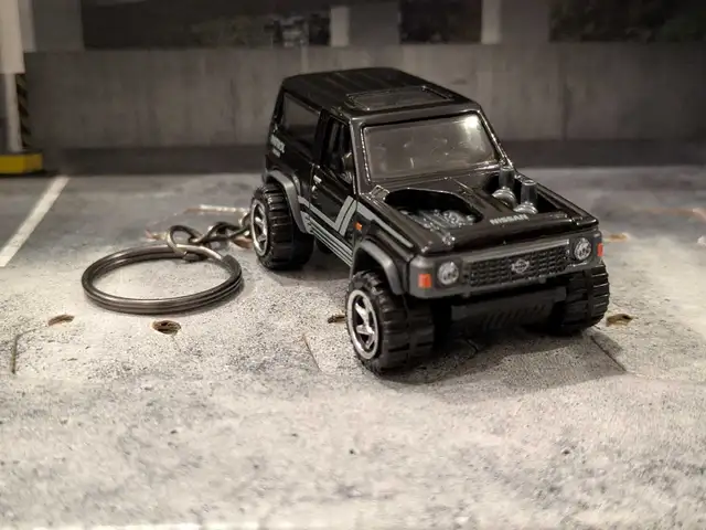 Nissan patrol keychain in Other in Vernon - Image 2