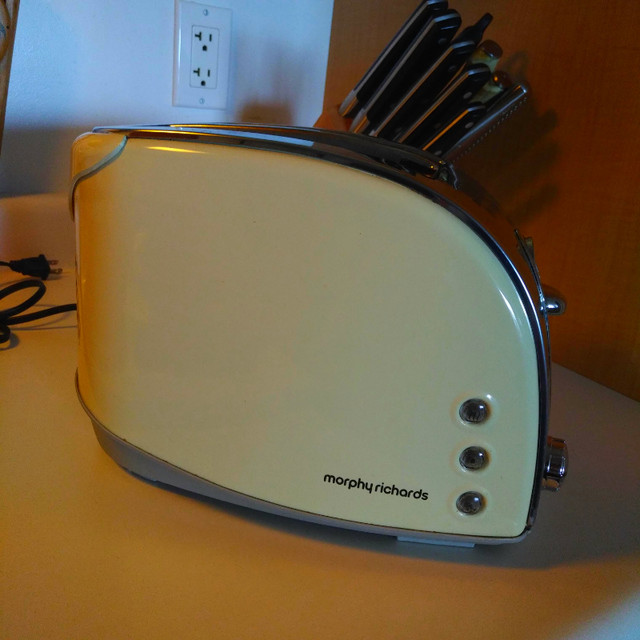 Morphy Richards Designer Toaster in Toasters & Toaster Ovens in City of Toronto - Image 2