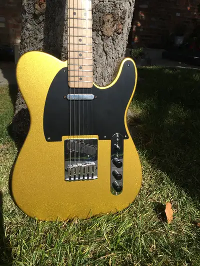 This is the TeleBlaster a recent build I did. Here’s the rundown: Warmoth neck w/compound radiused m...