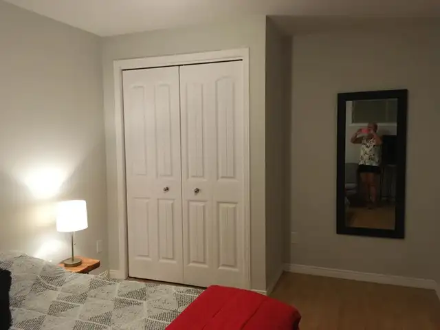 Grande chambre à louer pour étudiant/stagiaire près du Cégep in Room Rentals & Roommates in Victoriaville - Image 4