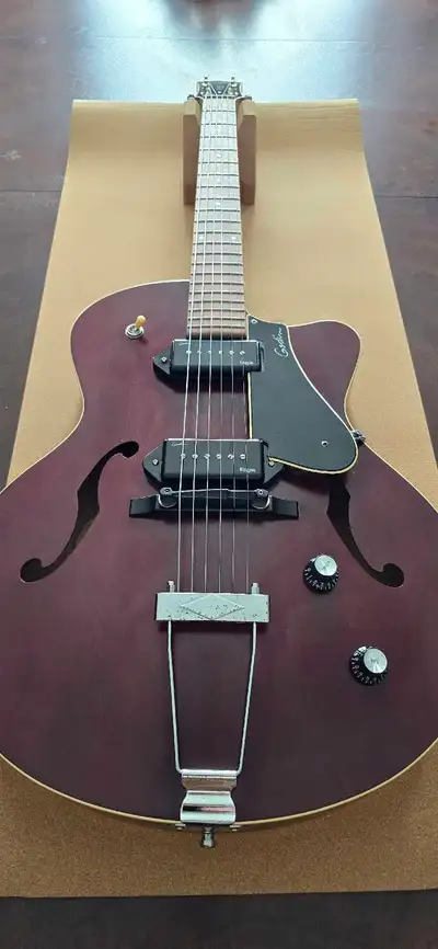 Godin 5th Avenue kingpin II, View more