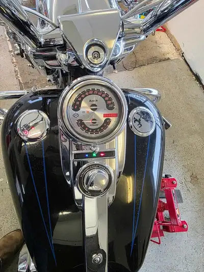️ HARLEY CVO ROAD KING — KILLER AD PRICED TO SELL THIS WEEKEND – FIRST CASH TAKES IT 2007 Harley-Dav...