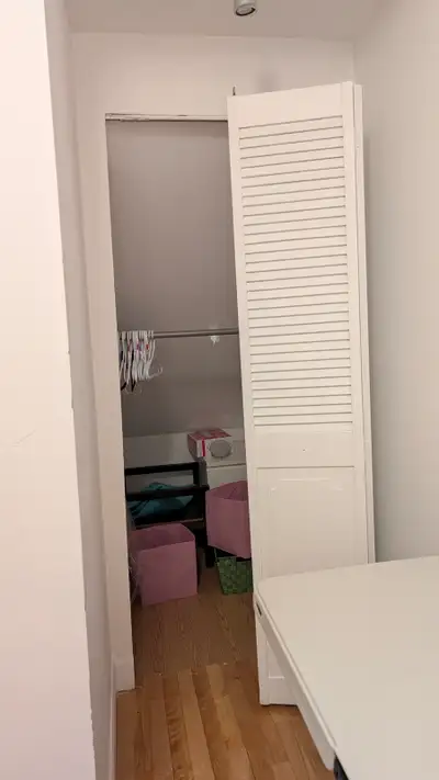 Private room, View more