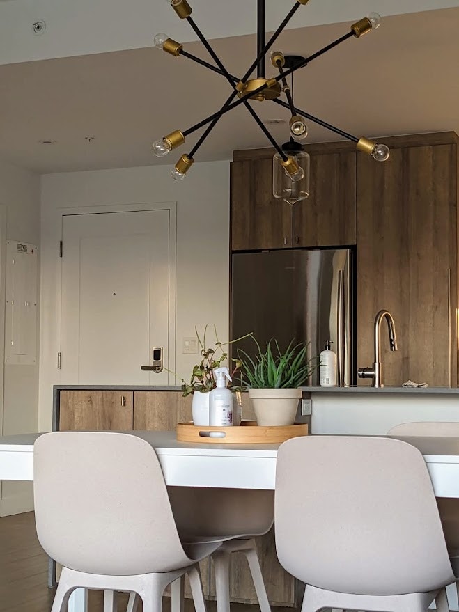 CONDO 4 1/2 + SALLE D'EAU - A LOUER — photo 2