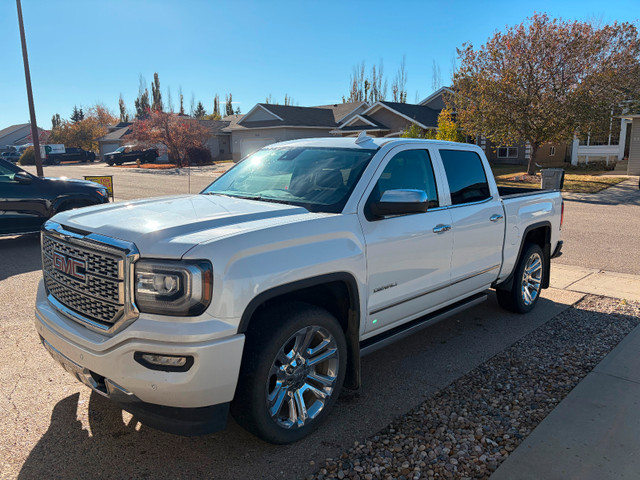 2016 GMC Sierra 1500 Denali SWB in Cars & Trucks in Lloydminster