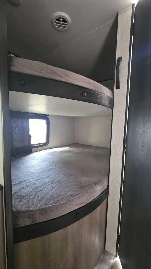 Fall Price Drop! Bunkhouse 2024 Jayco Travel Trailer in Fishing, Camping & Outdoors in Muskoka - Image 8