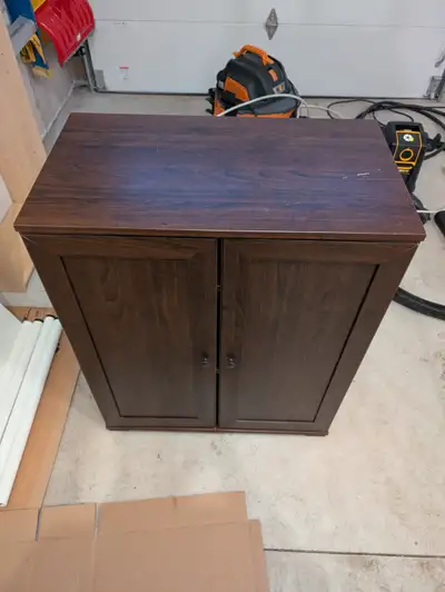 29.5in x 16.5in x 36.5in Hinged doors with 2 adjustable height shelves There's a small scratch at th...