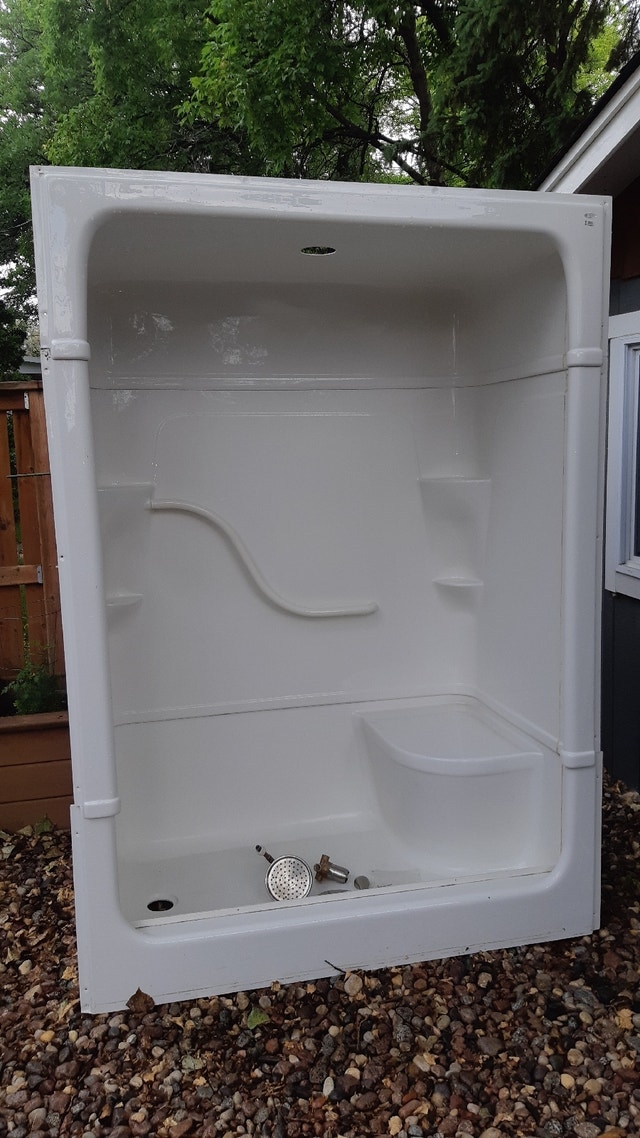 3 piece acrylic shower stall Plumbing, Sinks, Toilets & Showers