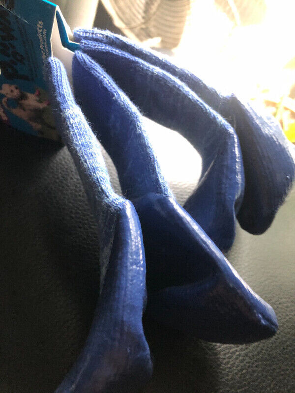 PAWKS Sport Pet Socks in XL, Blue, Brand New still in package in Accessories in Kingston - Image 2