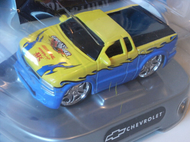 2002 Hot Wheels Car Tunerz 2002 Chevrolet S10 Blue