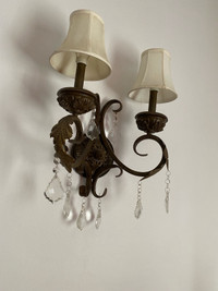 Vend 3 appliques murales bronze style antique