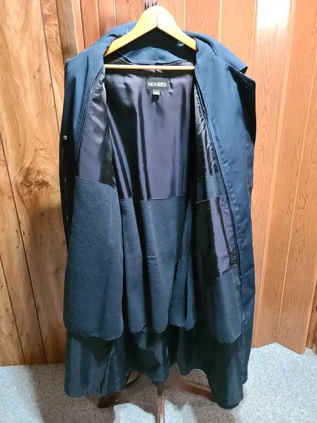 Men's Trench coat in Men's in Kitchener / Waterloo - Image 3