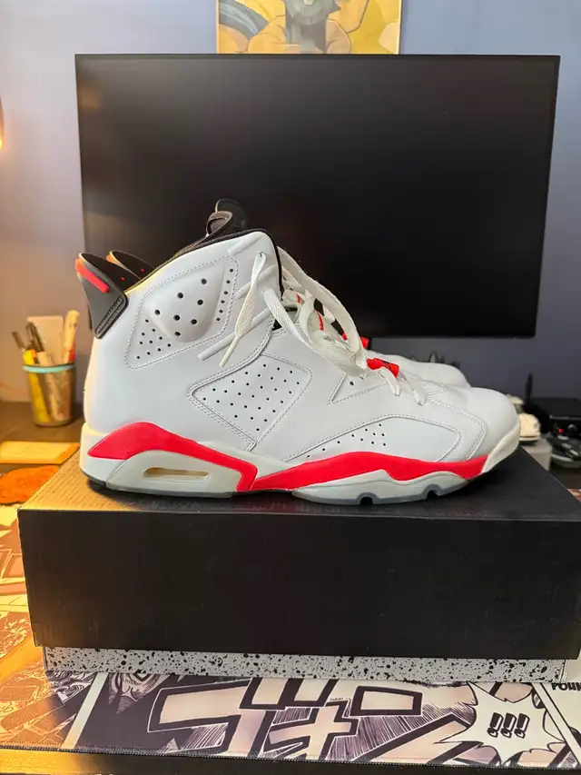 Air Jordan Retro 6 Infrared Size 13 in Men's Shoes in Markham / York Region - Image 2