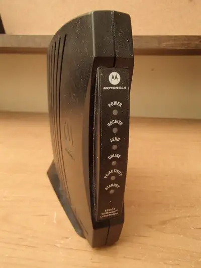 Motorola modem Surfboard SB5101 - unknown condition, as is