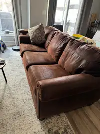Couch- brown excellent condition 